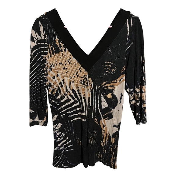 Yansi Fugel Blouse Top Sz M Abstract Animal Stretch Knit V-Neck 3/4 Sleeve - Picture 1 of 8